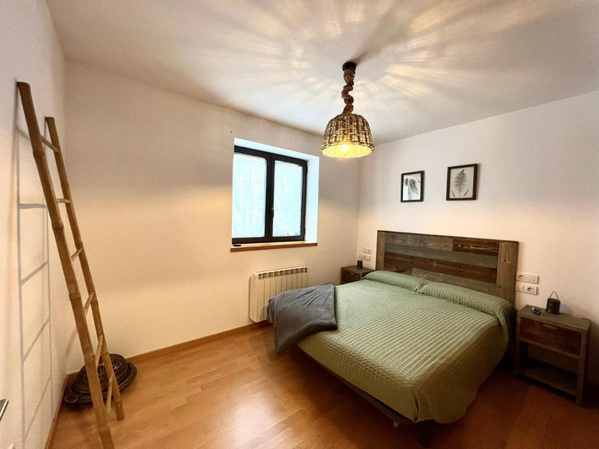 Apartament La Gisca - L'Amfitriona Valencia D'Aneu Eksteriør billede